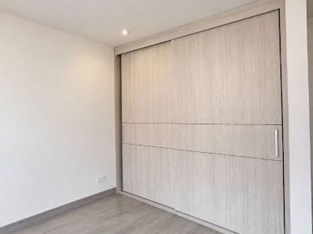 Apartamento de 2 alcobas en venta en Quinta Mutis, Bogotá, 60 m² · foto 5 de 14