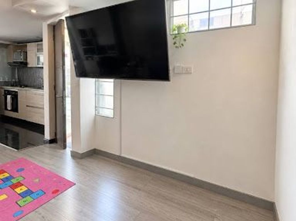 Apartamento de 2 alcobas en venta en Quinta Mutis, Bogotá, 60 m² · foto 3 de 14