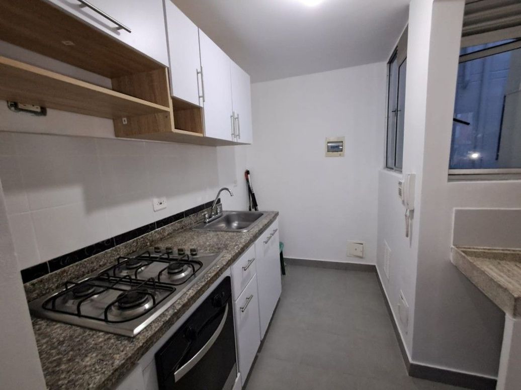 Apartamento de 2 alcobas en venta en Centro Engativa, Bogotá, 60 m² · foto 13 de 20