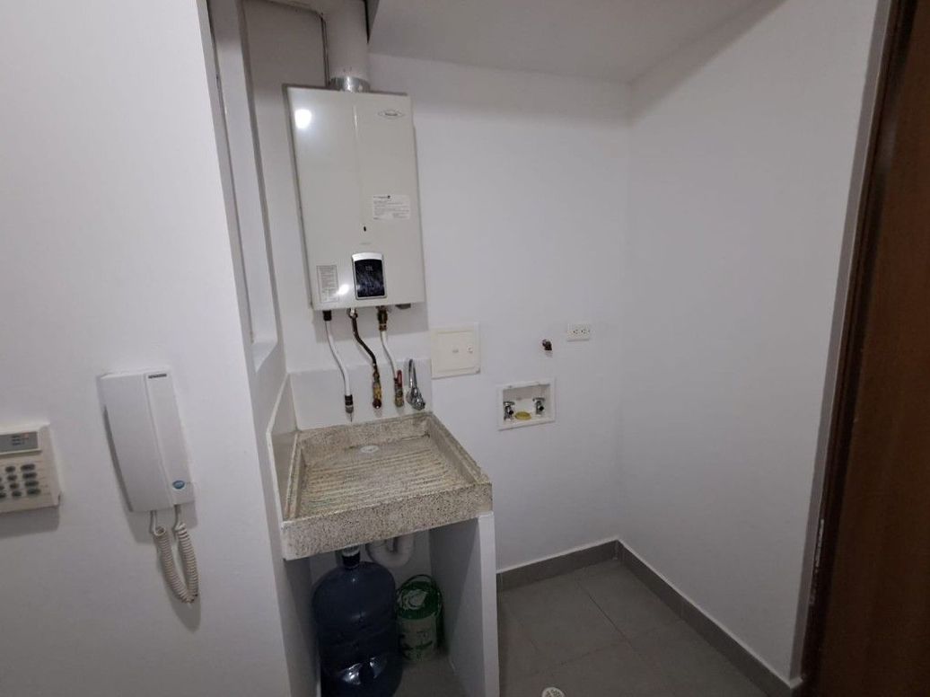 Apartamento de 2 alcobas en venta en Centro Engativa, Bogotá, 60 m² · foto 15 de 20