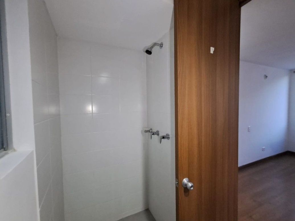 Apartamento de 2 alcobas en venta en Centro Engativa, Bogotá, 60 m² · foto 18 de 20