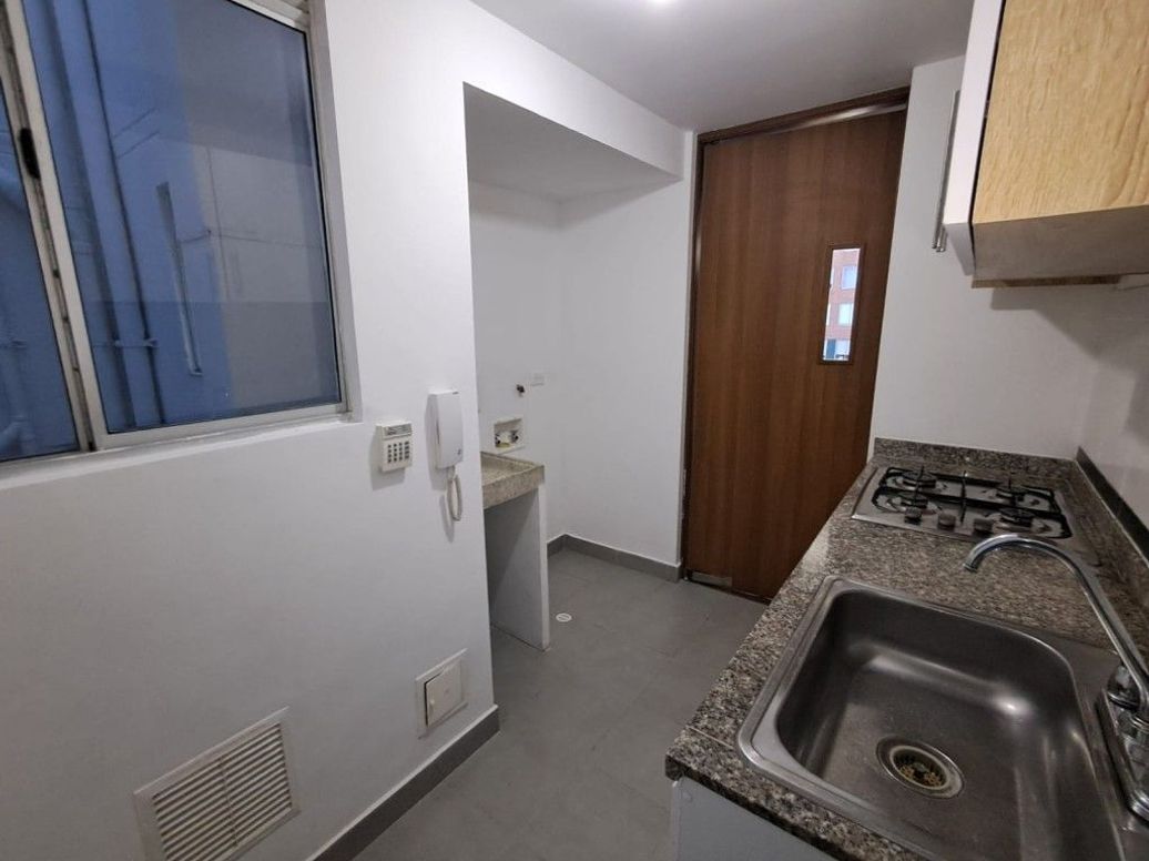 Apartamento de 2 alcobas en venta en Centro Engativa, Bogotá, 60 m² · foto 14 de 20