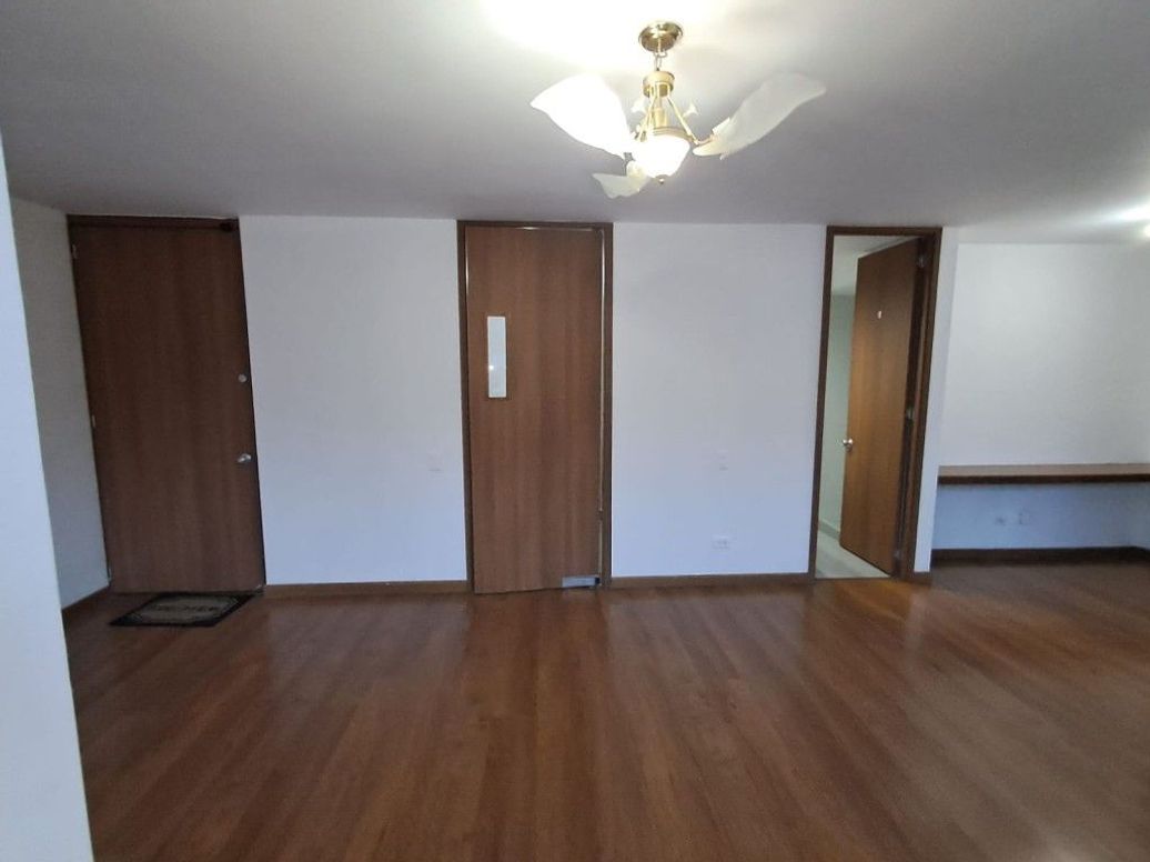 Apartamento de 2 alcobas en venta en Centro Engativa, Bogotá, 60 m² · foto 5 de 20