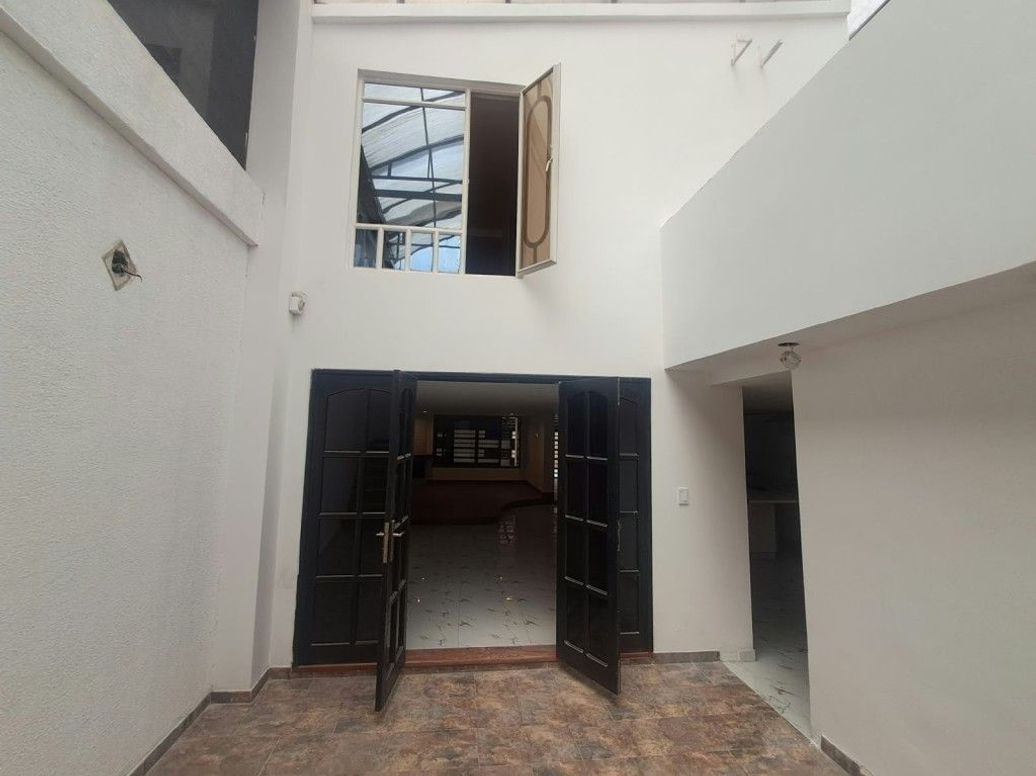 Casa de 4 alcobas en arriendo en Modelia Occidental, Bogotá, 350 m² · foto 11 de 20