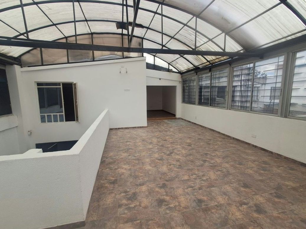 Casa de 4 alcobas en arriendo en Modelia Occidental, Bogotá, 350 m² · foto 14 de 20