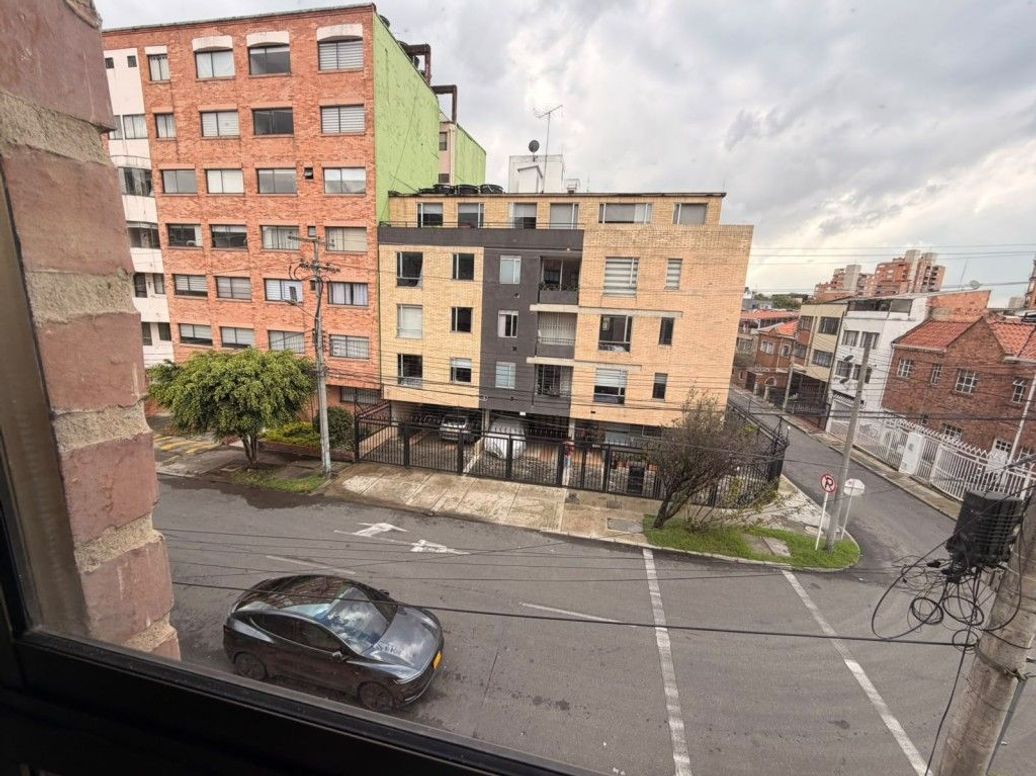 Apartaestudio en arriendo en San Luis, Bogotá, 47 m² · foto 9 de 10