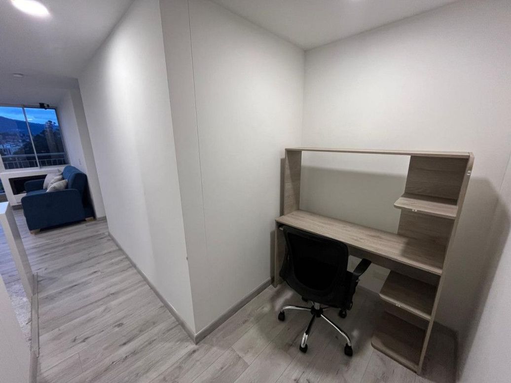 Apartamento de 3 alcobas en venta en Santa Teresa, Bogotá, 82 m² · foto 4 de 12