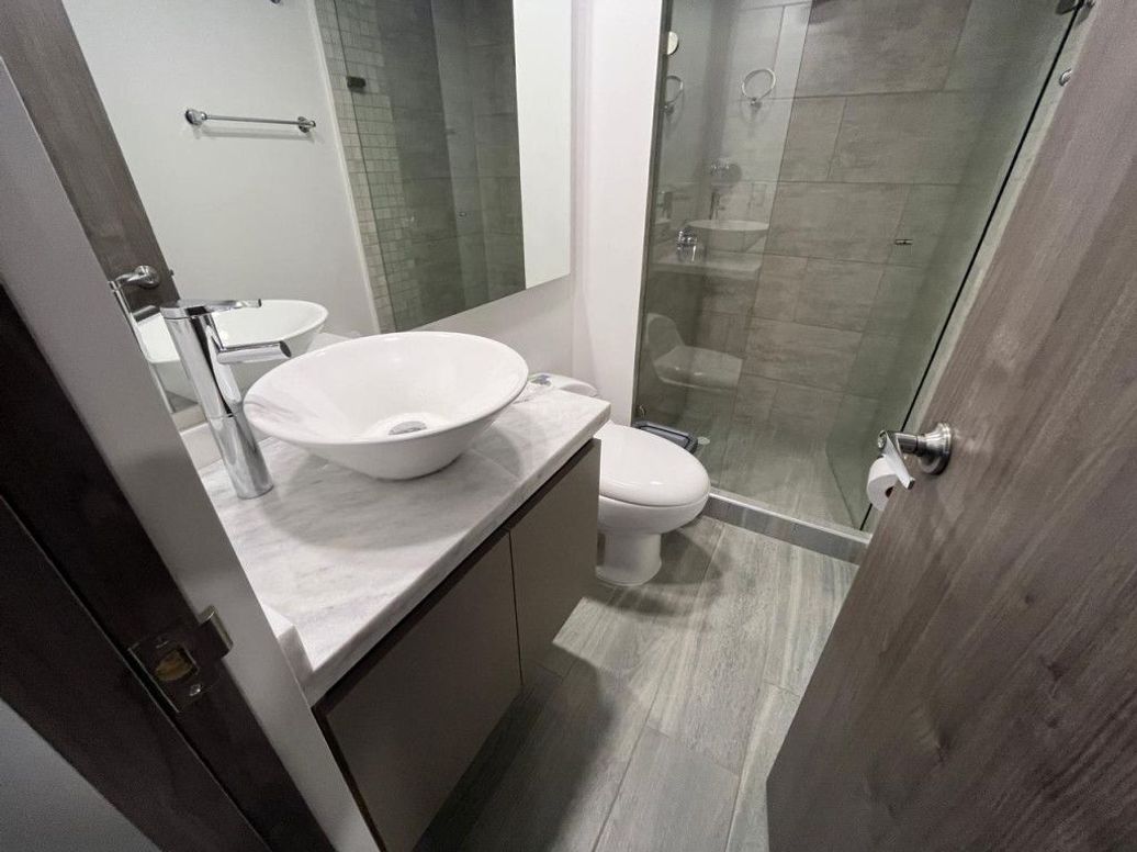 Apartamento de 3 alcobas en venta en Santa Teresa, Bogotá, 82 m² · foto 6 de 12