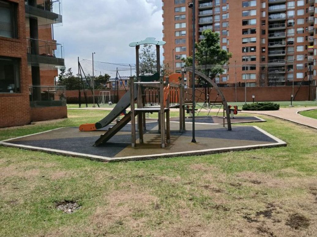 Apartamento de 3 alcobas en venta en La Esperanza Norte, Bogotá, 153 m² · foto 5 de 20