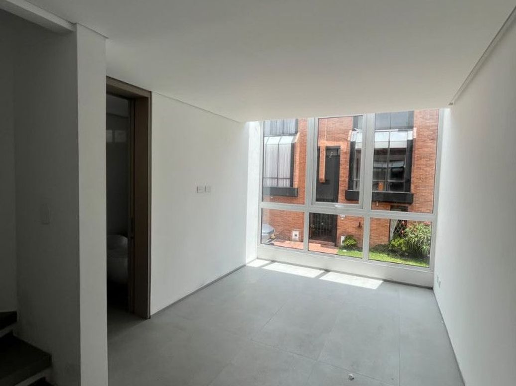 Casa de 3 alcobas en arriendo en Cedritos, Bogotá, 280 m² · foto 9 de 20