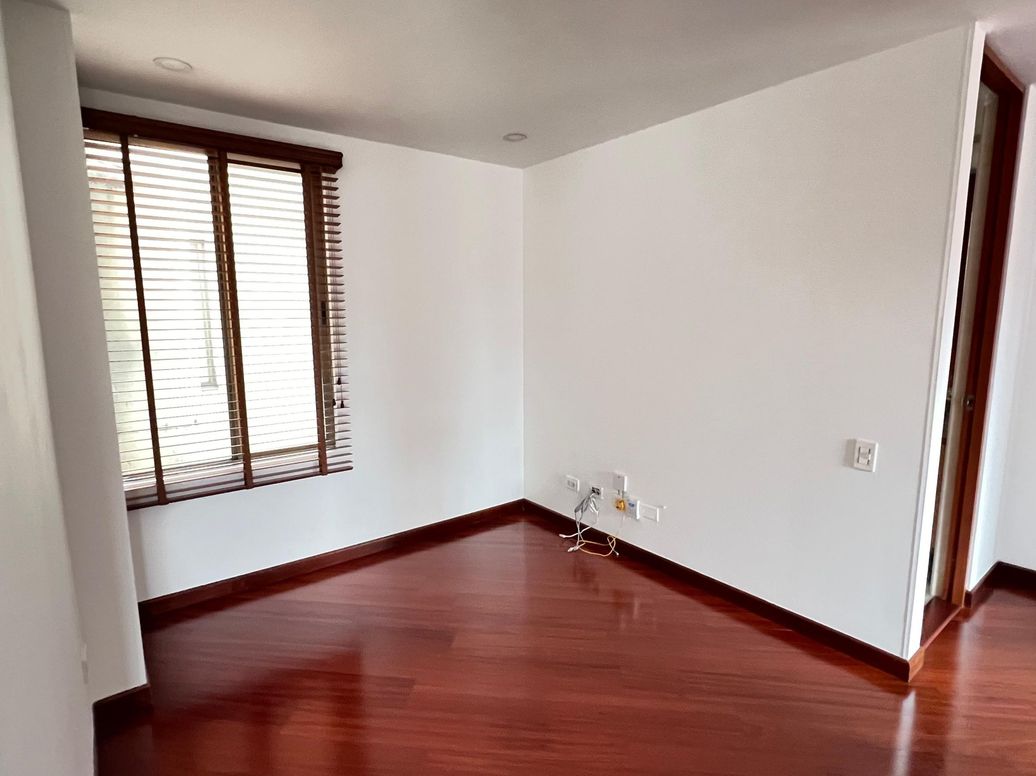 Apartamento de 3 alcobas en arriendo en Ub. Cordoba Niza, Bogotá, 93 m² · foto 11 de 20