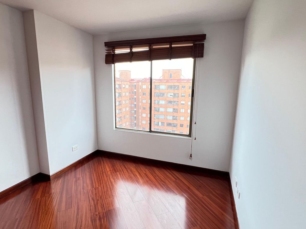 Apartamento de 3 alcobas en arriendo en Ub. Cordoba Niza, Bogotá, 93 m² · foto 13 de 20