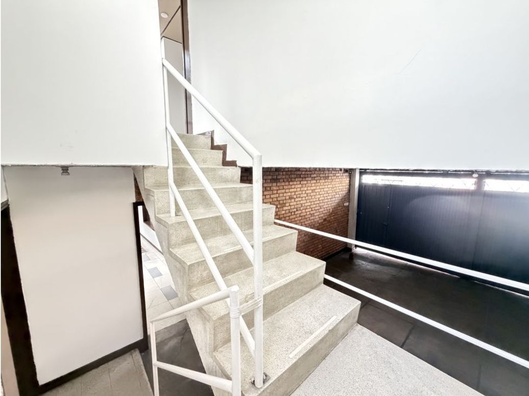 Casa de 11 alcobas en venta en Lago Gaitan, Bogotá, 390 m² · foto 17 de 20