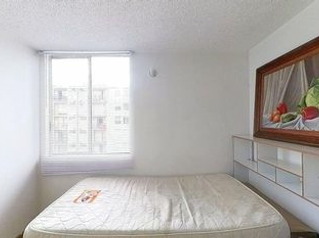 Apartamento de 2 alcobas en venta en Club De Los Lagartos, Bogotá, 66 m² · foto 11 de 13