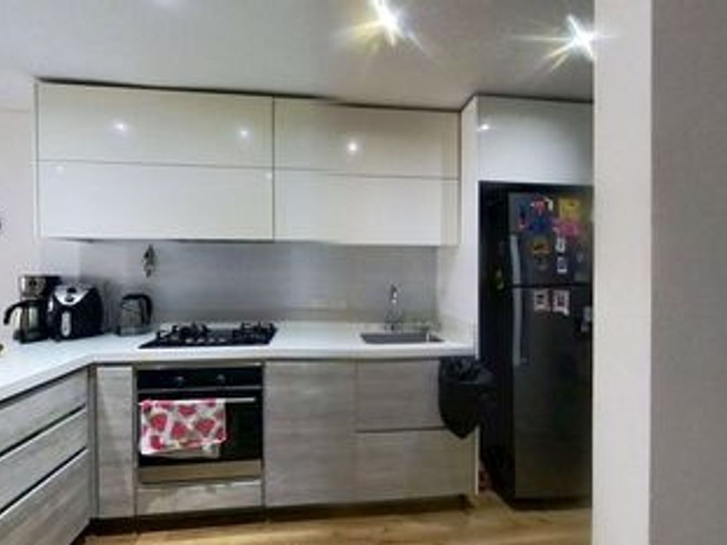Apartamento de 2 alcobas en venta en Los Cedros, Bogotá, 72 m² · foto 5 de 11