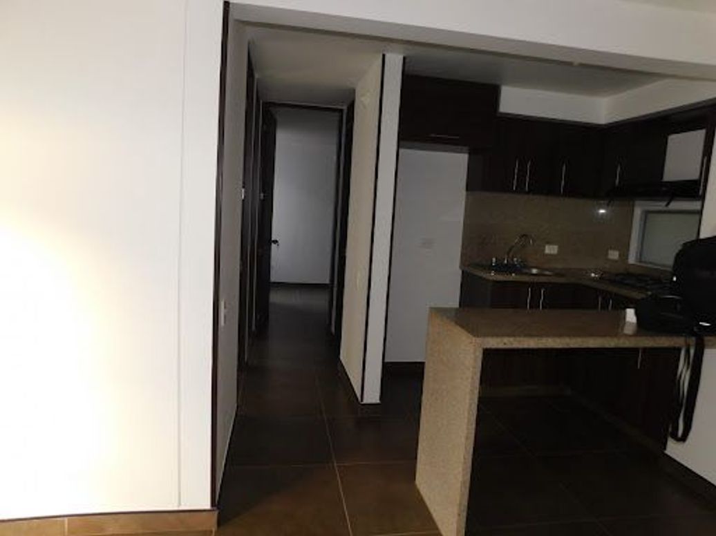 Apartamento de 3 alcobas en arriendo en Nueva Castilla, Bogotá, 57 m² · foto 2 de 12