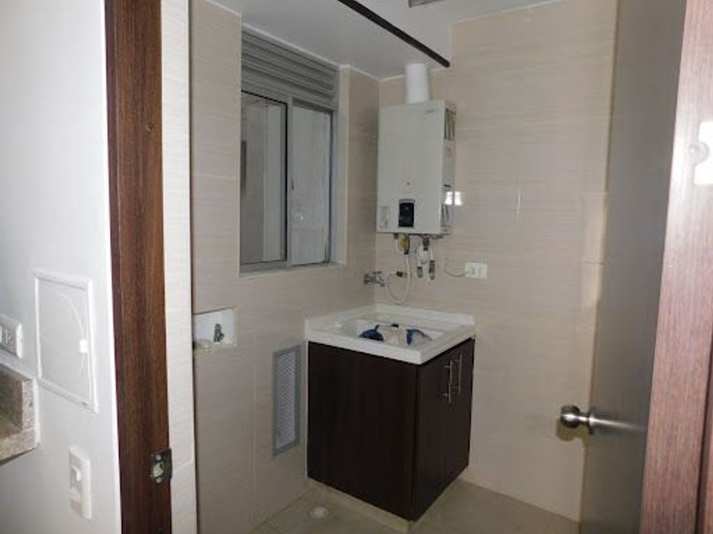 Apartamento de 3 alcobas en arriendo en Nueva Castilla, Bogotá, 57 m² · foto 3 de 12