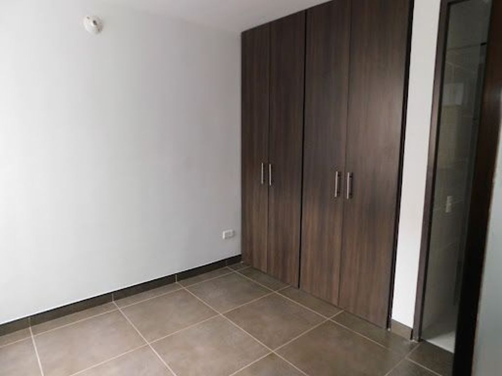 Apartamento de 3 alcobas en arriendo en Nueva Castilla, Bogotá, 57 m² · foto 10 de 12