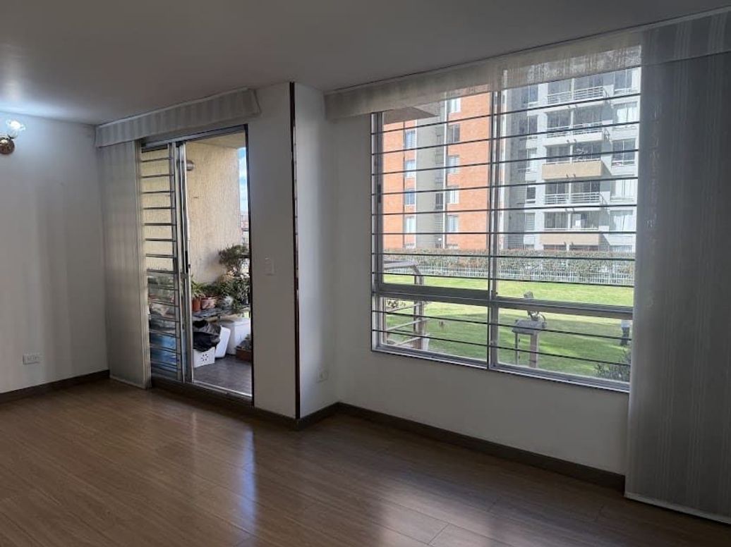 Apartamento de 3 alcobas en venta en A.S.D., Bogotá, 77 m² · foto 7 de 20