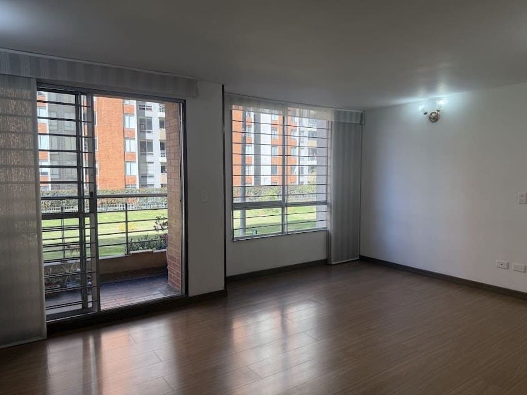Apartamento de 3 alcobas en venta en A.S.D., Bogotá, 77 m² · foto 6 de 20