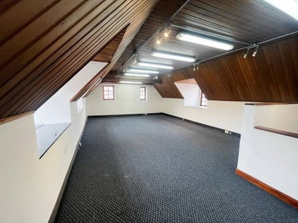 Casa de 8 alcobas en arriendo en Chapinero Alto, Bogotá, 300 m² · foto 15 de 17