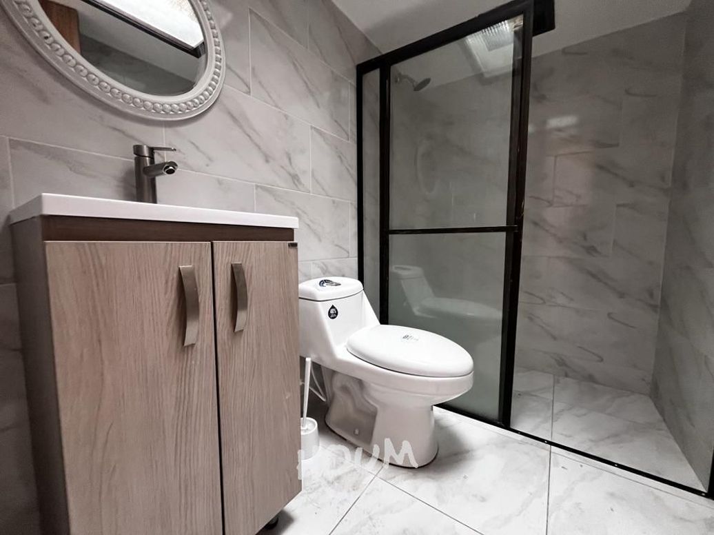 Casa de 4 alcobas en venta en Santa Ana Occidental, Bogotá, 180 m² · foto 15 de 20