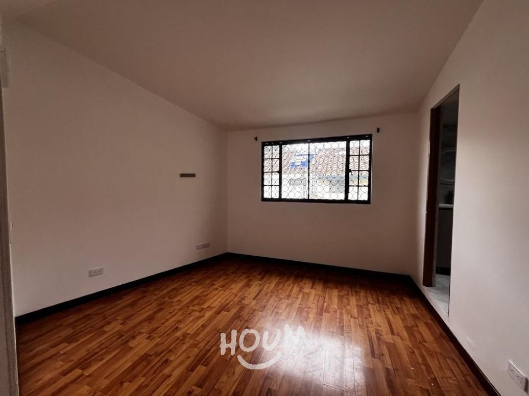 Casa de 4 alcobas en venta en Santa Ana Occidental, Bogotá, 180 m² · foto 14 de 20