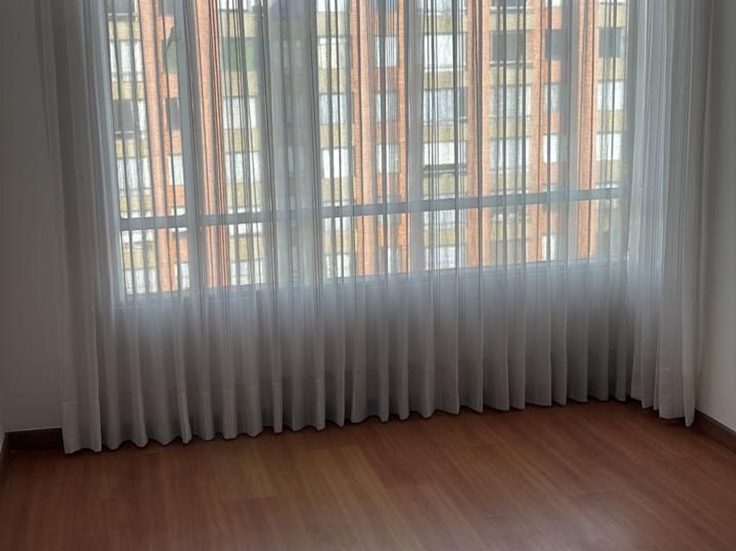 Apartamento de 3 alcobas en arriendo en El Plan, Bogotá, 63 m² · foto 4 de 12
