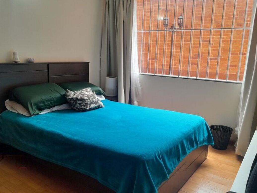 Apartamento de 3 alcobas en arriendo en Los Cedros Oriental, Bogotá, 74 m² · foto 5 de 6