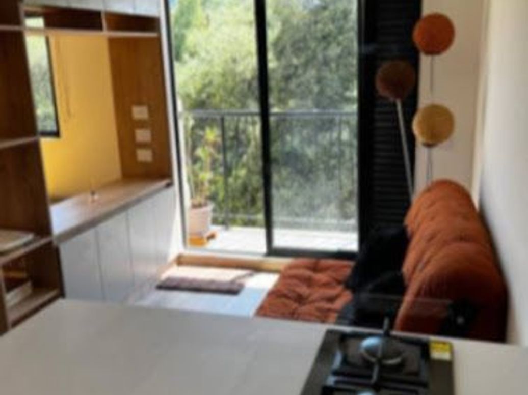 Apartamento de 1 alcoba en arriendo en Santa Teresa, Bogotá, 30 m² · foto 2 de 6