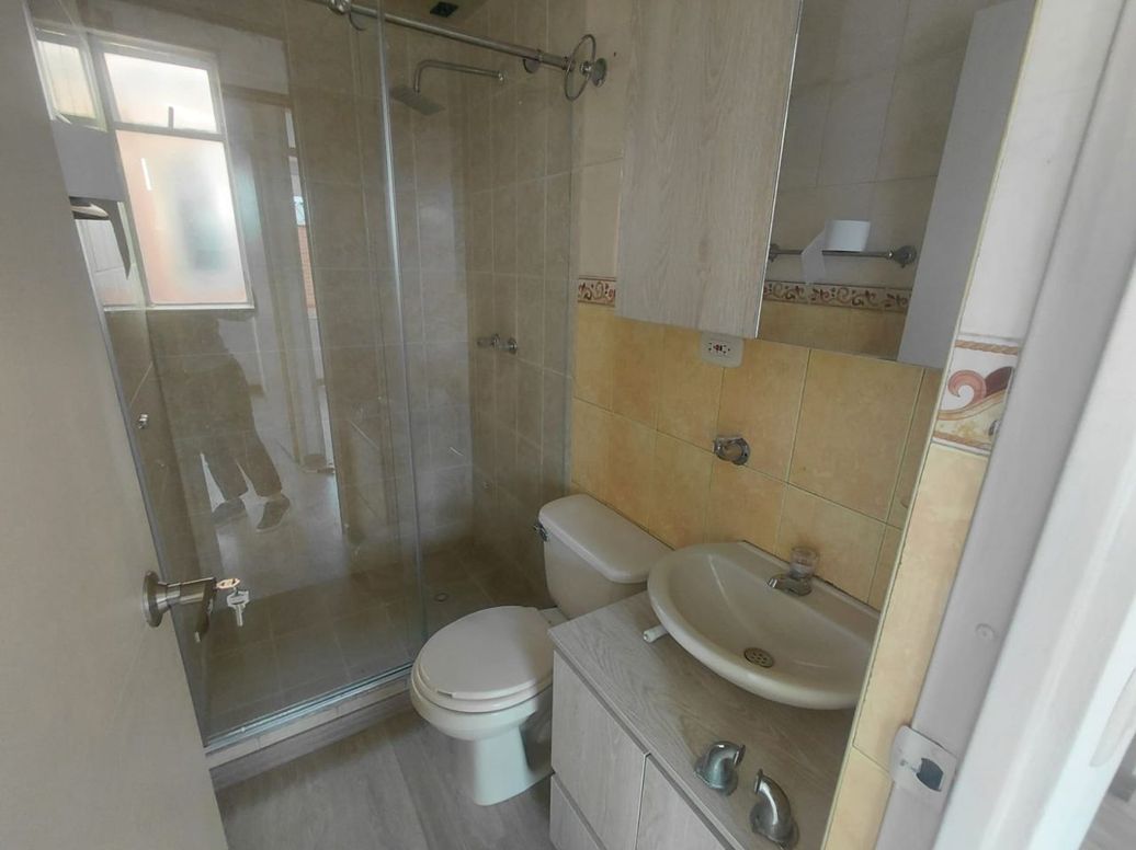 Apartamento de 3 alcobas en arriendo en Florencia, Bogotá, 53 m² · foto 4 de 11