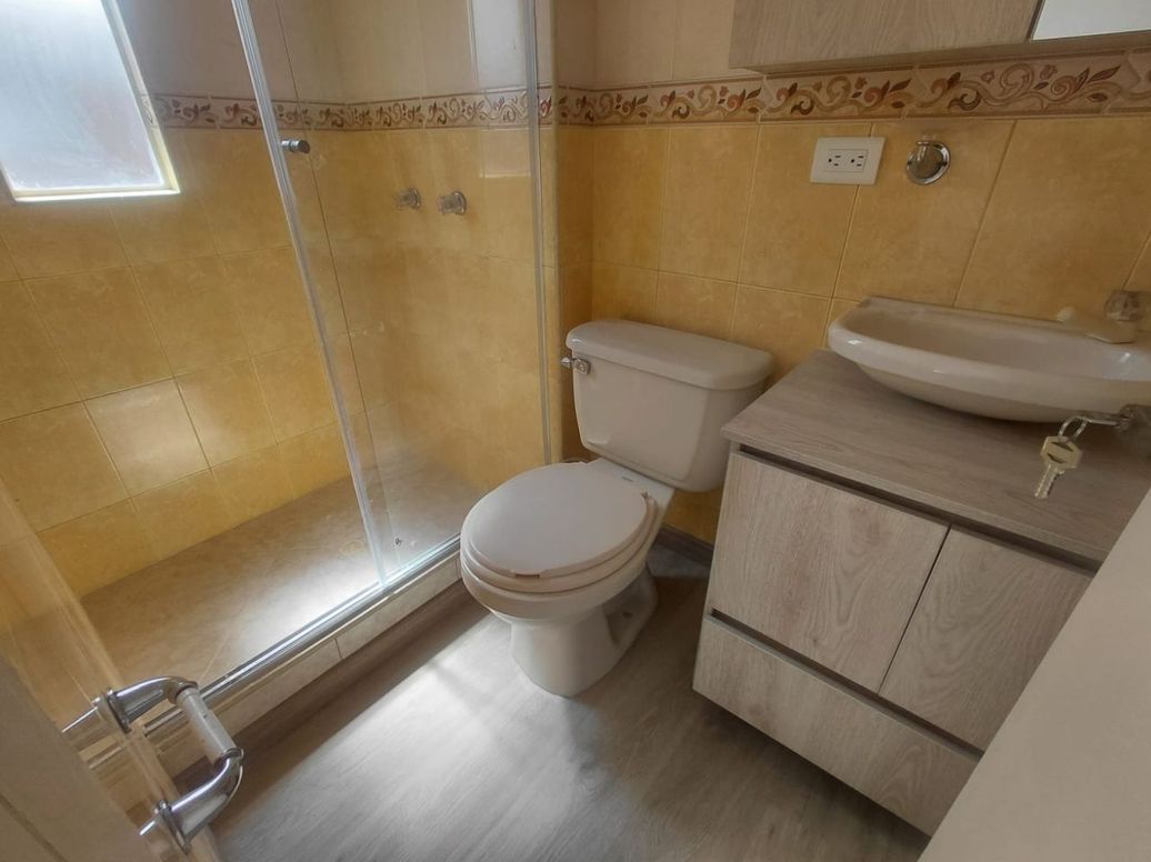 Apartamento de 3 alcobas en arriendo en Florencia, Bogotá, 53 m² · foto 3 de 11
