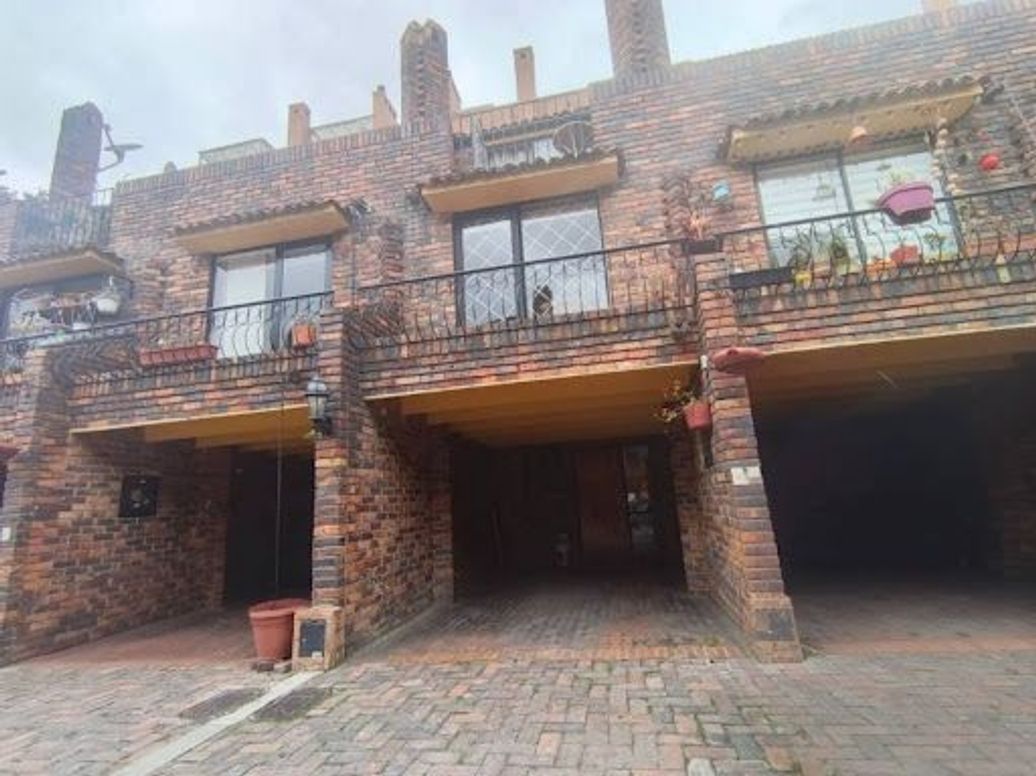 Casa de 3 alcobas en venta en Los Cedros, Bogotá, 110 m² · foto 2 de 20