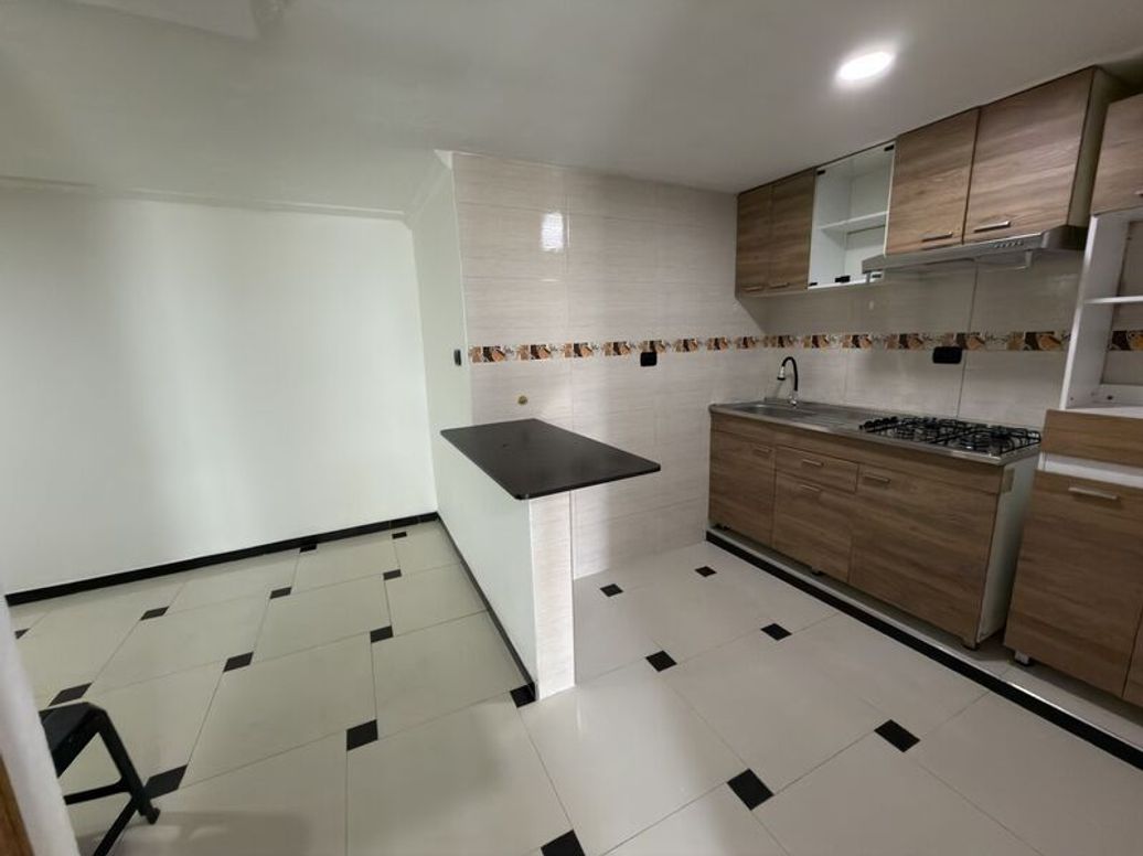 Apartamento de 4 alcobas en arriendo en El Laurel, Bogotá, 100 m² · foto 5 de 20