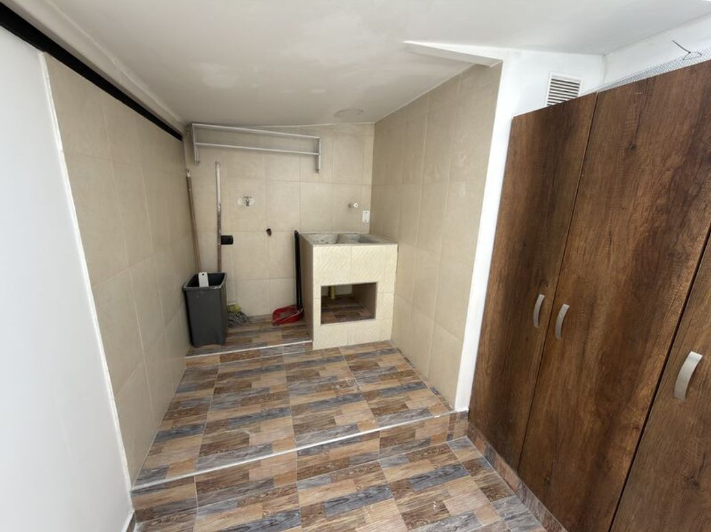 Apartamento de 4 alcobas en arriendo en El Laurel, Bogotá, 100 m² · foto 18 de 20