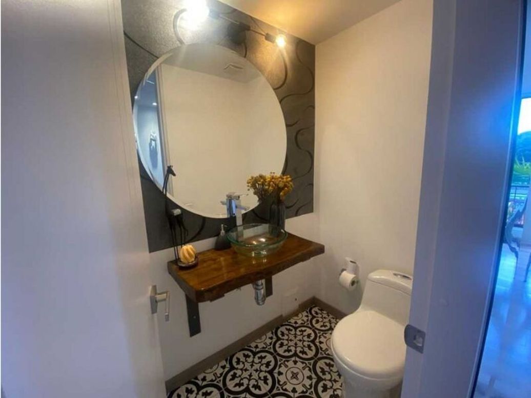 Apartamento de 3 alcobas en venta en Las Acasias, Bogotá, 141 m² · foto 4 de 15
