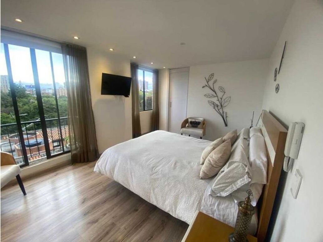 Apartamento de 3 alcobas en venta en Las Acasias, Bogotá, 141 m² · foto 7 de 15