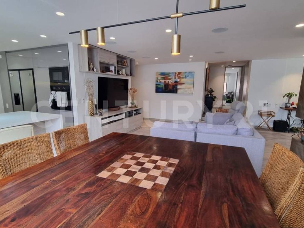 Apartamento de 3 alcobas en venta en Buganvilla, Bogotá, 180 m² · foto 4 de 17