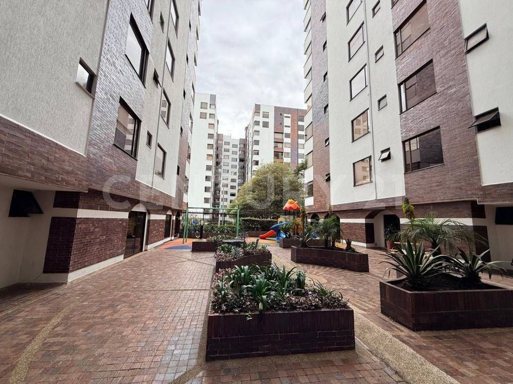 Apartamento de 3 alcobas en venta en Buganvilla, Bogotá, 180 m² · foto 17 de 17