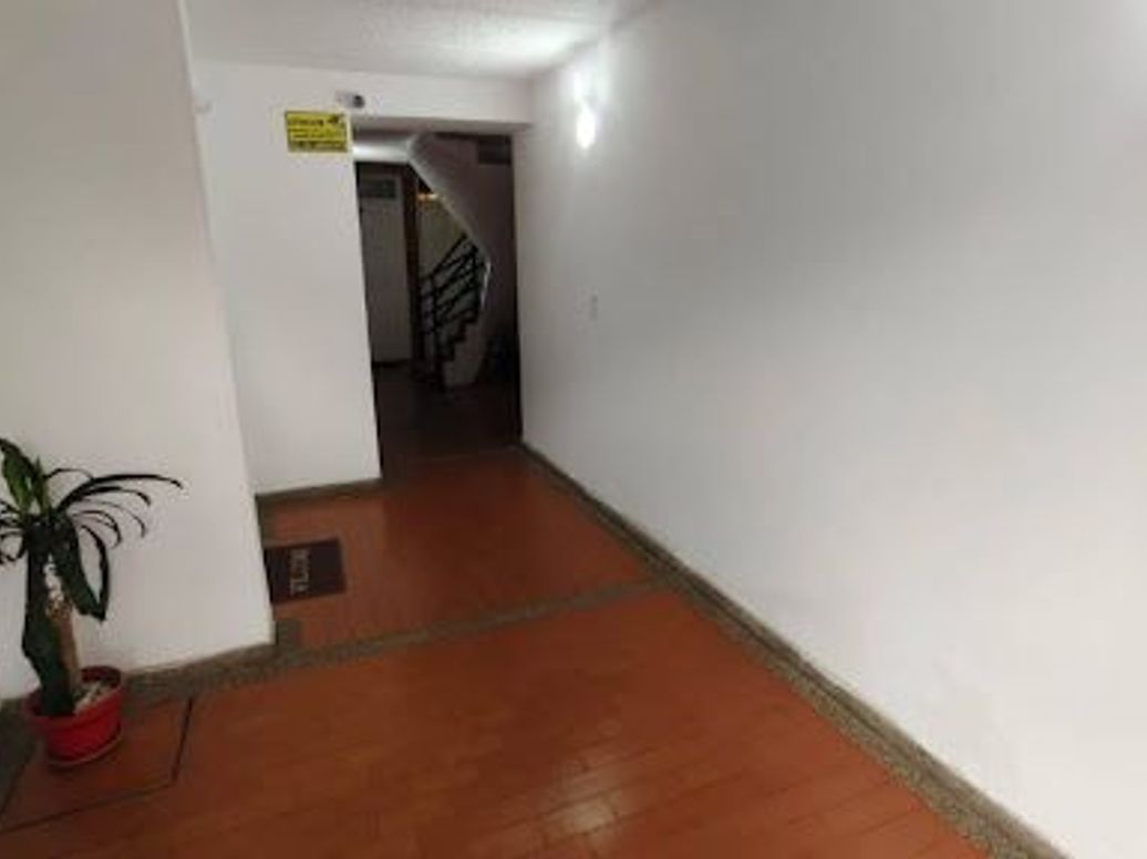 Apartamento de 4 alcobas en venta en Gran Granada, Bogotá, 77 m² · foto 2 de 20