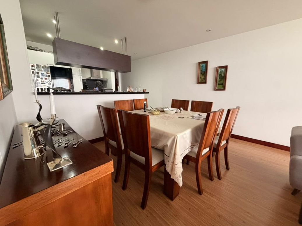 Apartamento de 2 alcobas en venta en San Patricio, Bogotá, 90 m² · foto 13 de 20
