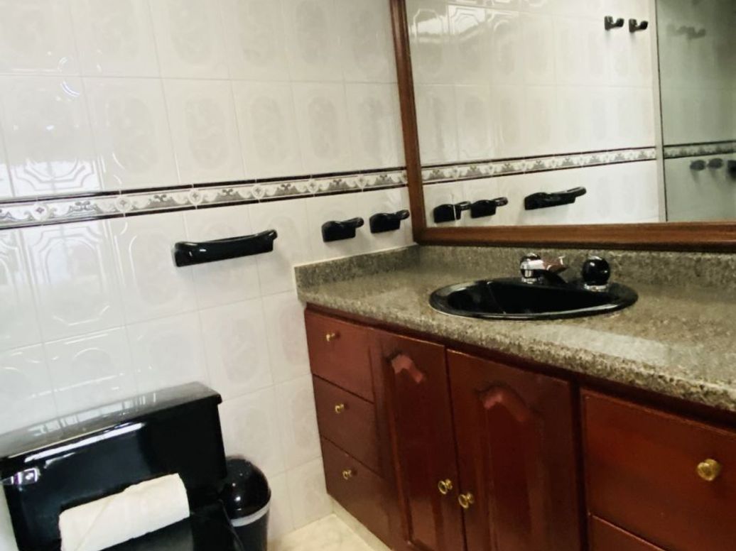 Apartamento de 2 alcobas en venta en Santa Ana Occidental, Bogotá, 94 m² · foto 18 de 20