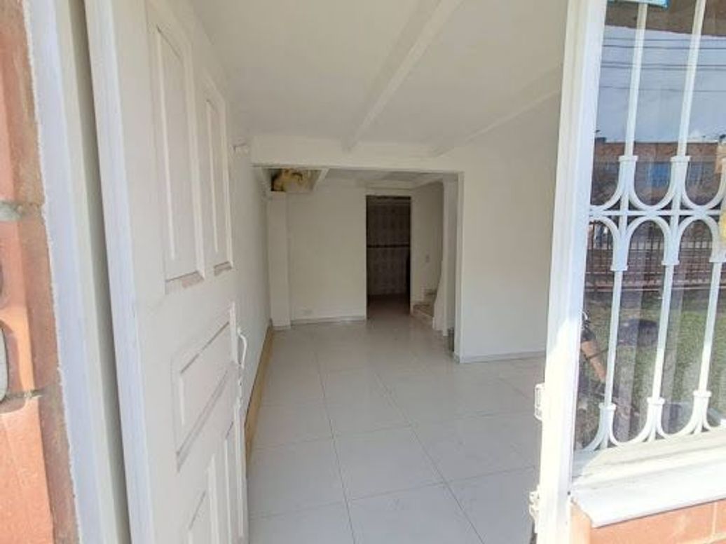 Casa de 3 alcobas en venta en Berlín, Bogotá, 56 m² · foto 4 de 20