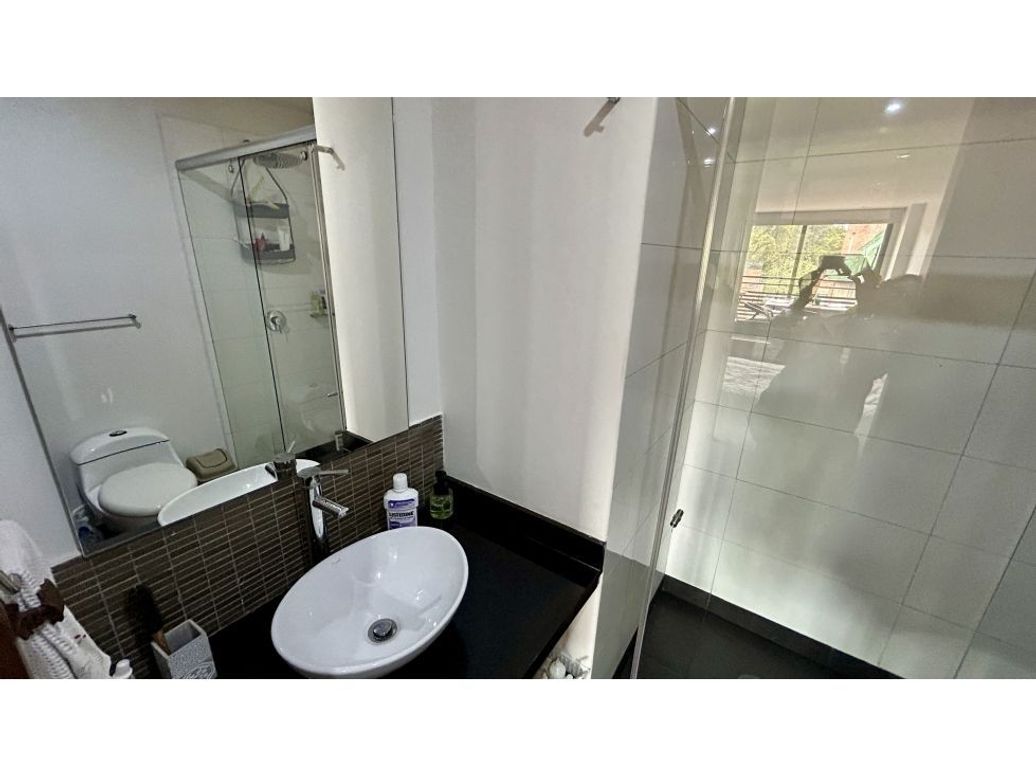 Apartaestudio en venta en Santa Barbara Occidental, Bogotá, 40 m² · foto 4 de 17