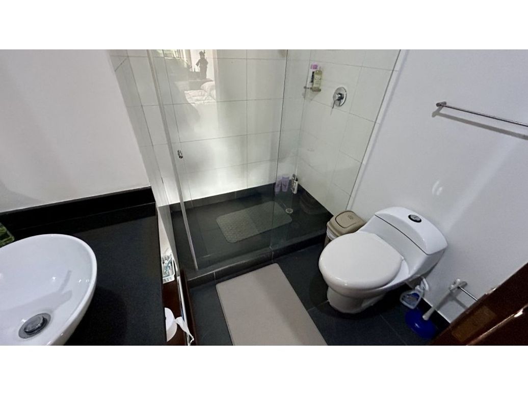 Apartaestudio en venta en Santa Barbara Occidental, Bogotá, 40 m² · foto 5 de 17