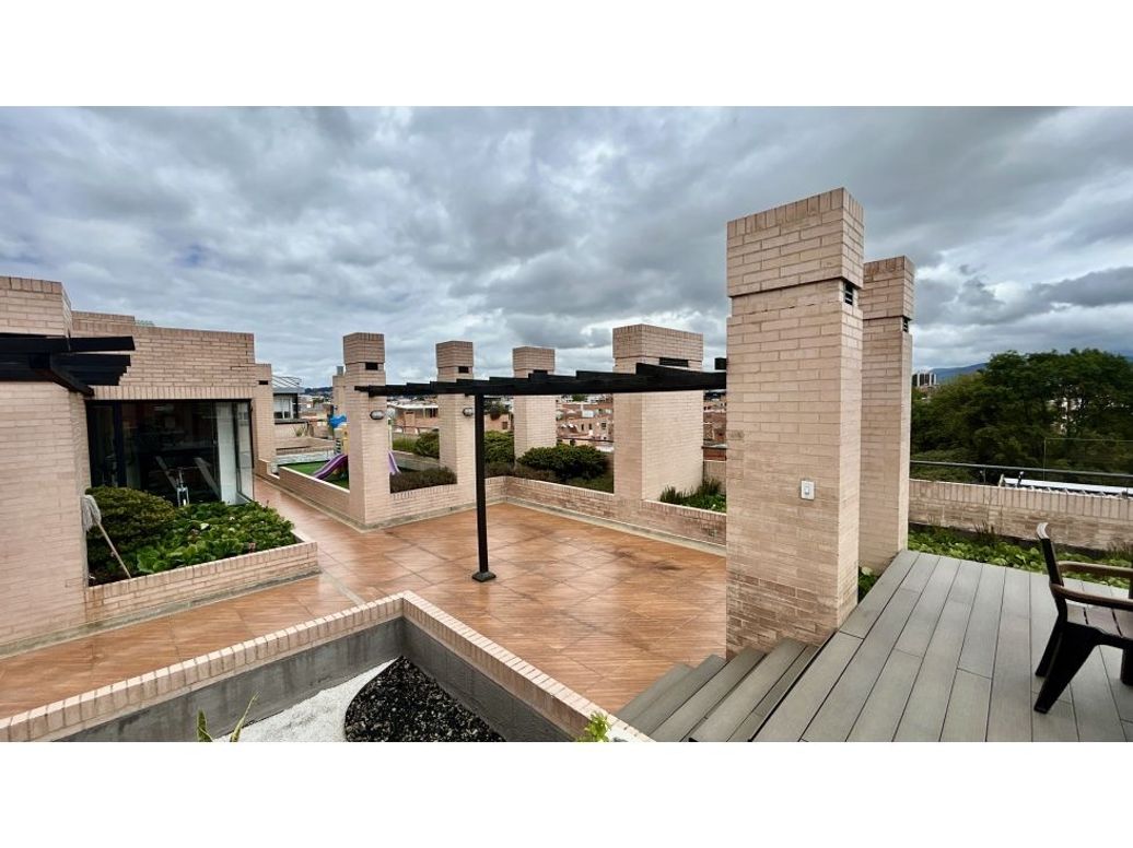 Apartaestudio en venta en Santa Barbara Occidental, Bogotá, 40 m² · foto 10 de 17