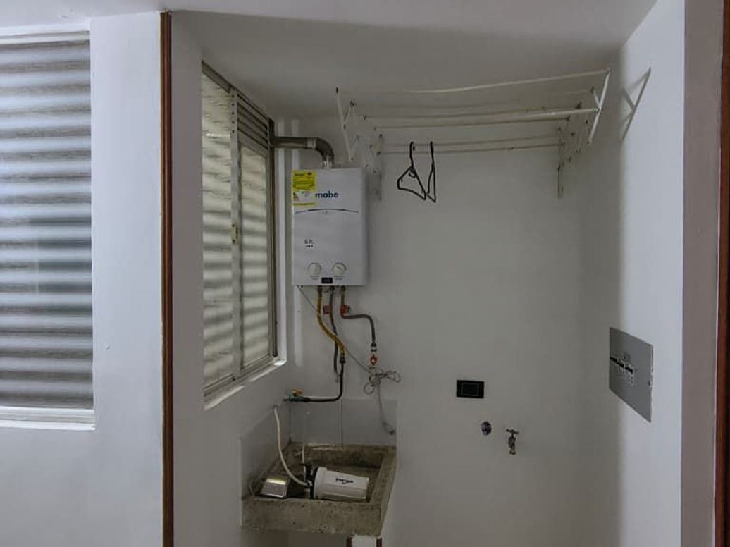 Apartamento de 3 alcobas en arriendo en Toberin, Bogotá, 61 m² · foto 2 de 14