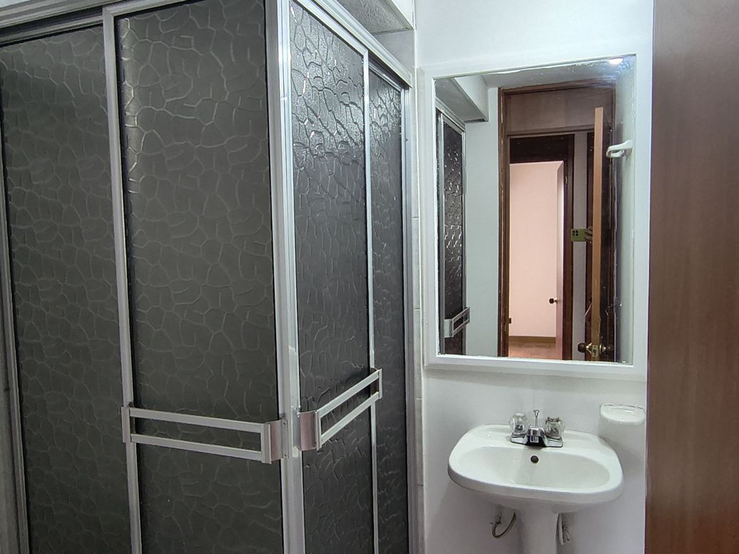 Apartamento de 3 alcobas en arriendo en Toberin, Bogotá, 61 m² · foto 7 de 14