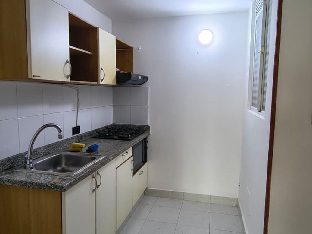 Apartamento de 3 alcobas en arriendo en Toberin, Bogotá, 61 m² · foto 3 de 14