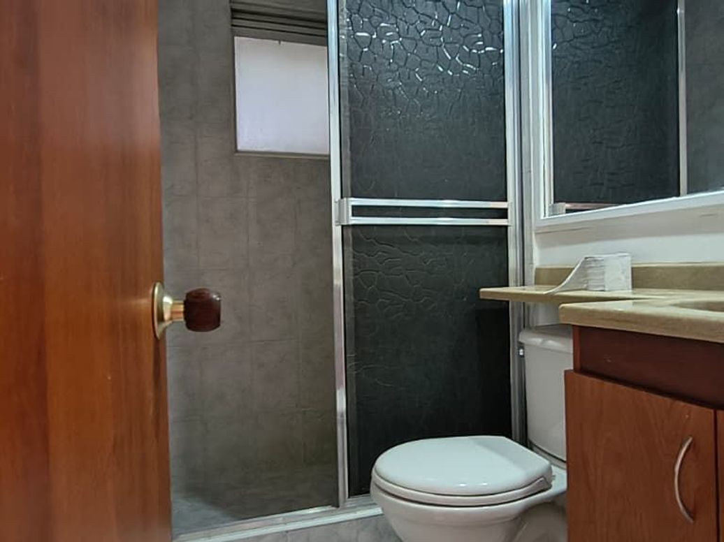 Apartamento de 3 alcobas en arriendo en Toberin, Bogotá, 61 m² · foto 12 de 14